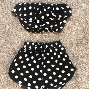 Polka dot black & white two piece set 👙🖤🤍